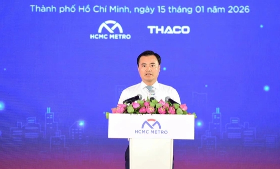 Phó chủ tịch UBND TP.HCM Bùi Xuân Cường phát biểu tại lễ khởi công dự án Metro số 2 - Ảnh: LÊ PHAN